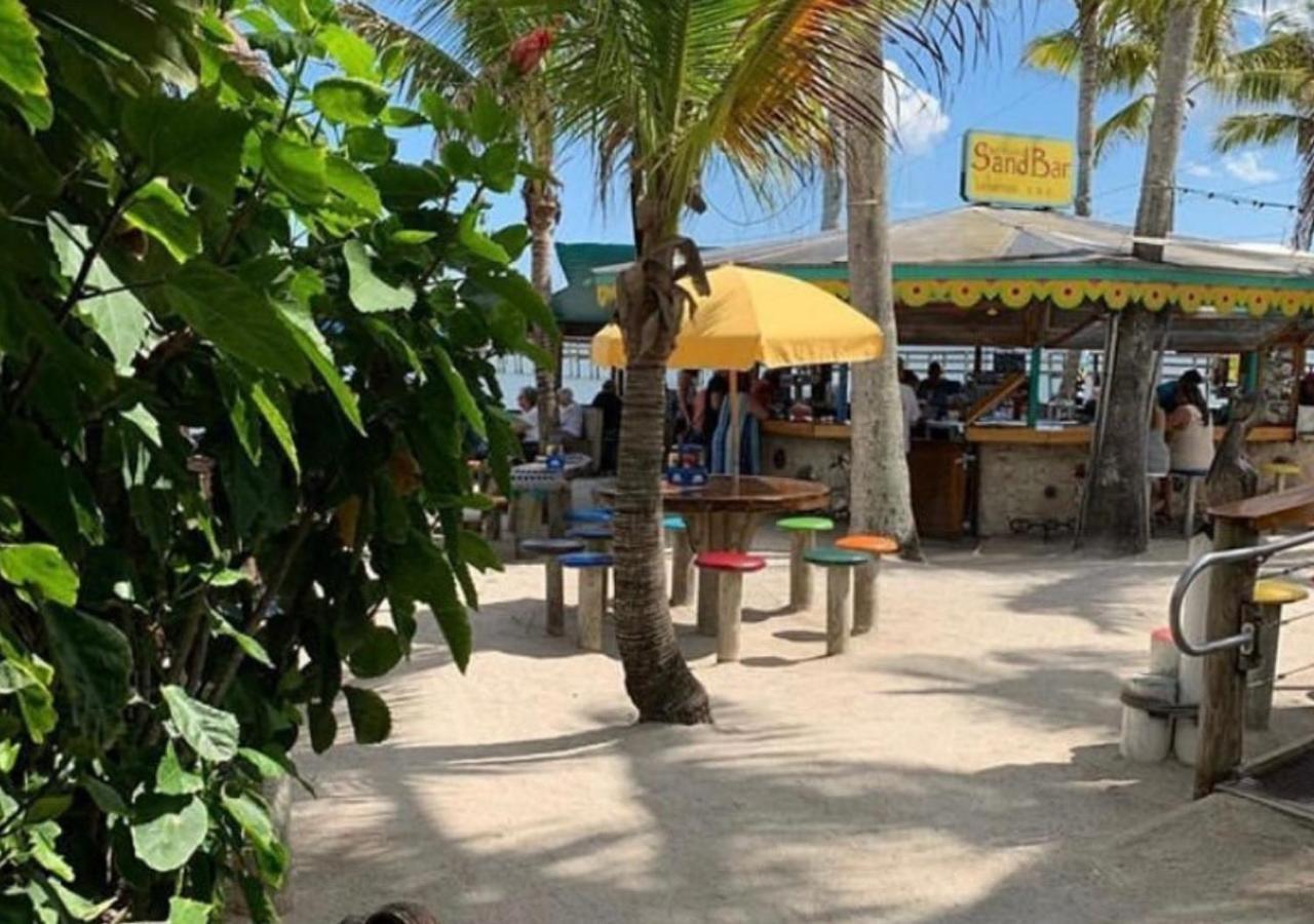 Capt Hirams Resort Sebastian Ngoại thất bức ảnh